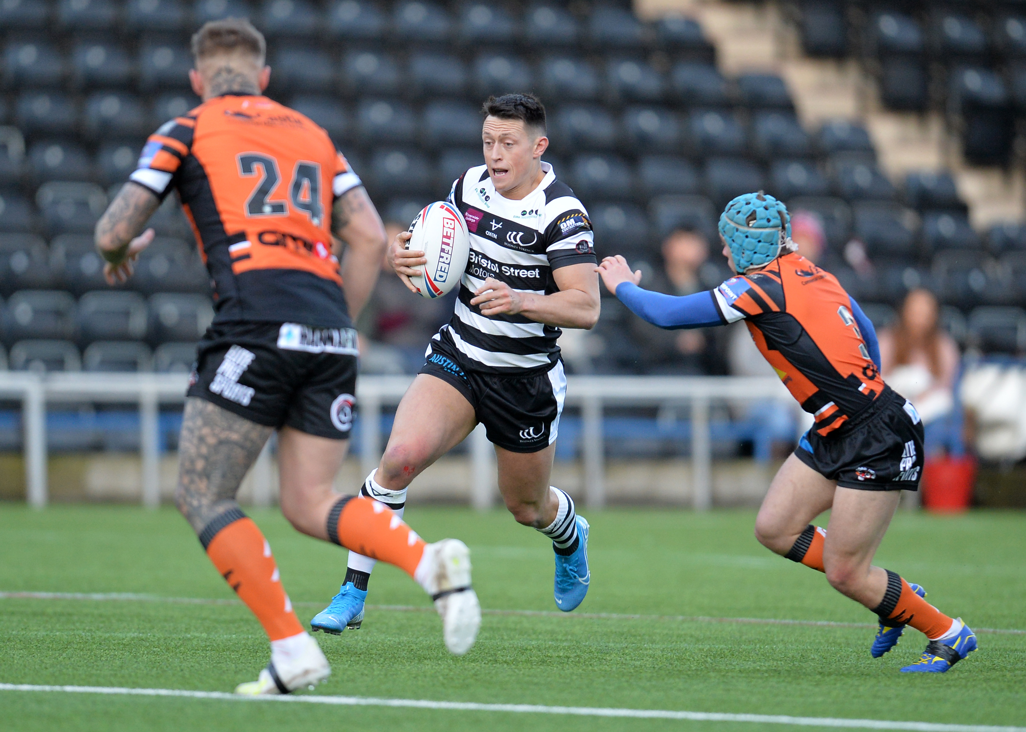 Name the teams - Widnes Vikings 46-16 Castleford Tigers 2015